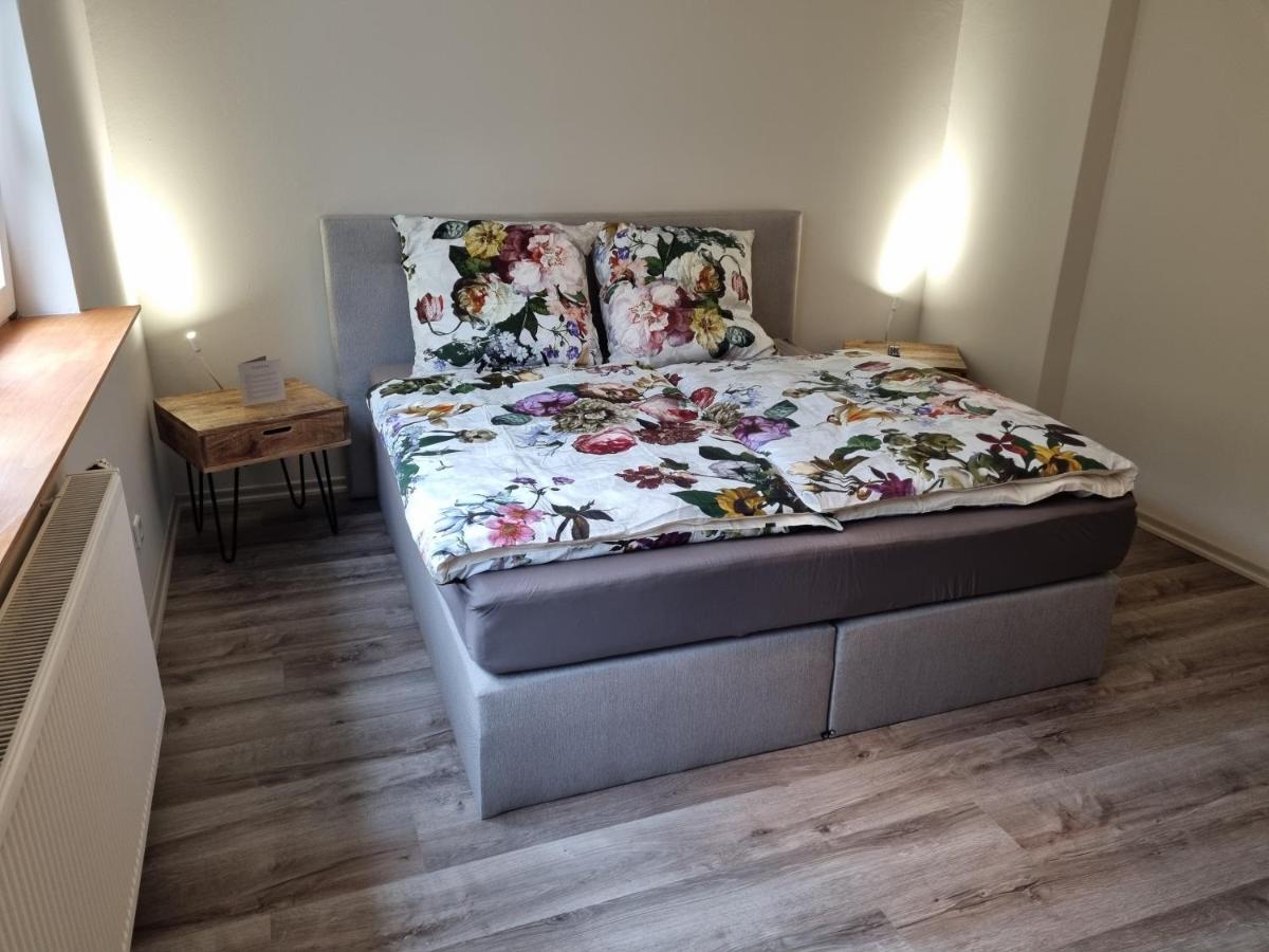 5 Sterne Bahnhoftraum, Appartement "Waldliebe" 133Qm, Grosse Terrasse 70Qm, Qr Code Scannen Fuer Virtuellen Rundgang, Premium Ausstattung Braunfels Dış mekan fotoğraf