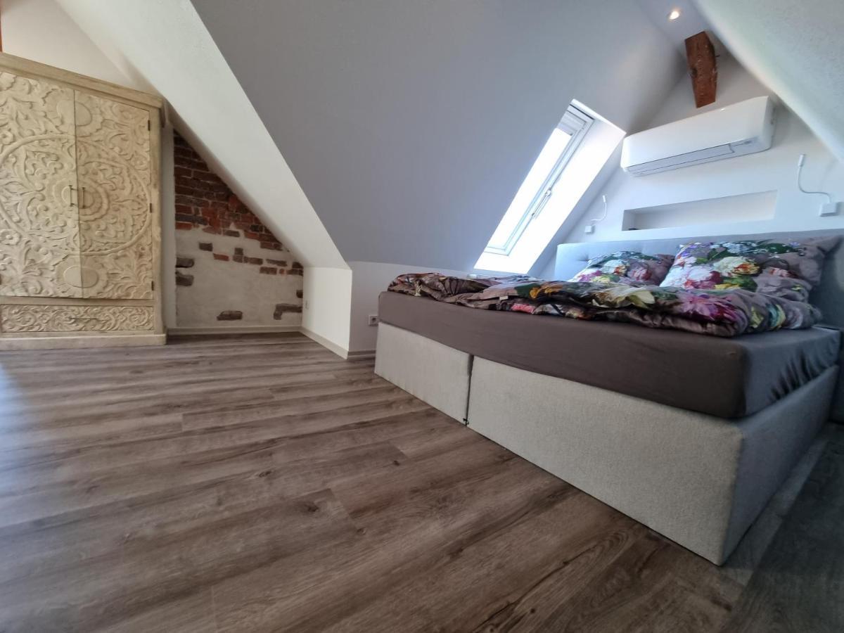 5 Sterne Bahnhoftraum, Appartement "Waldliebe" 133Qm, Grosse Terrasse 70Qm, Qr Code Scannen Fuer Virtuellen Rundgang, Premium Ausstattung Braunfels Dış mekan fotoğraf
